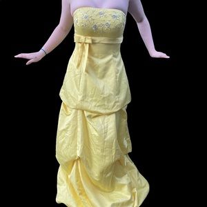 Morgan and company size 9/10 yellow strapless dress